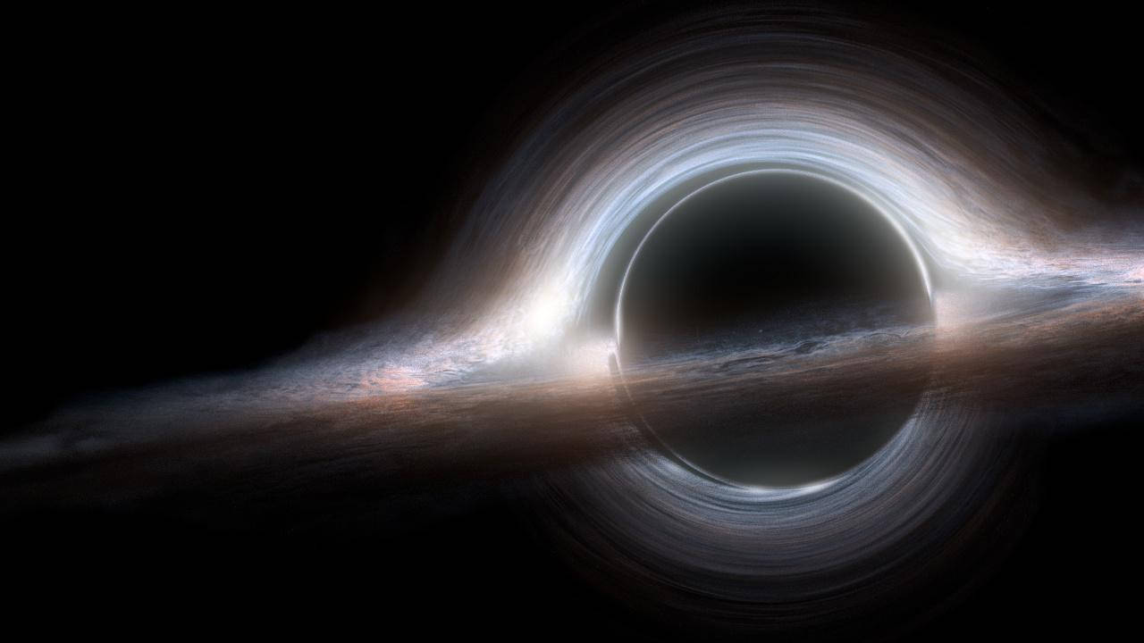 4K 블랙홀 흰색 원반과 지평선