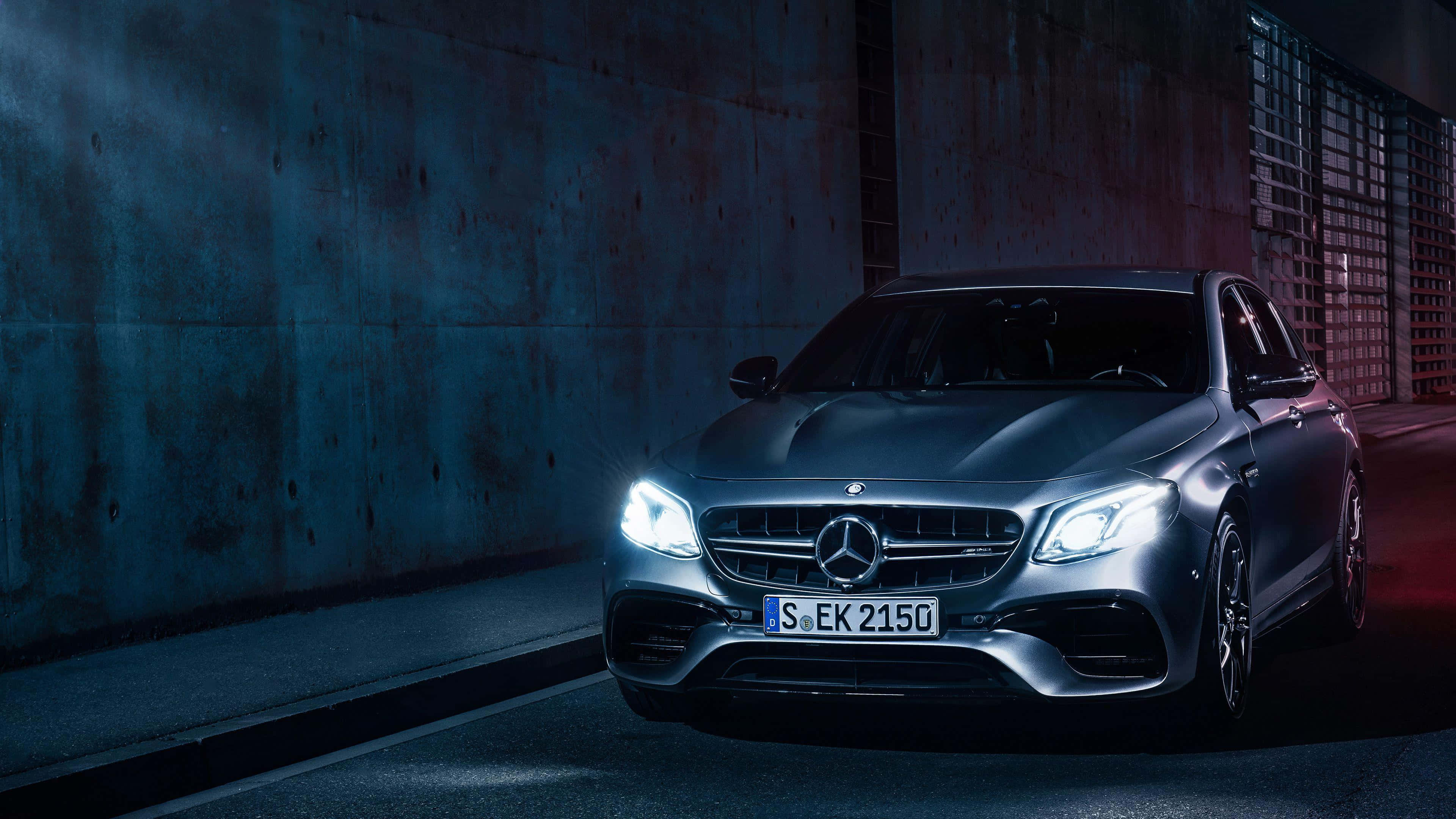 AMG E-63 S 메르세데스 벤츠 4K 배경화면