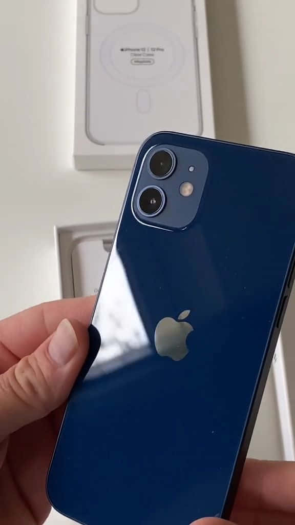 세련되고 다채로운 Apple iPhone 12 배경화면