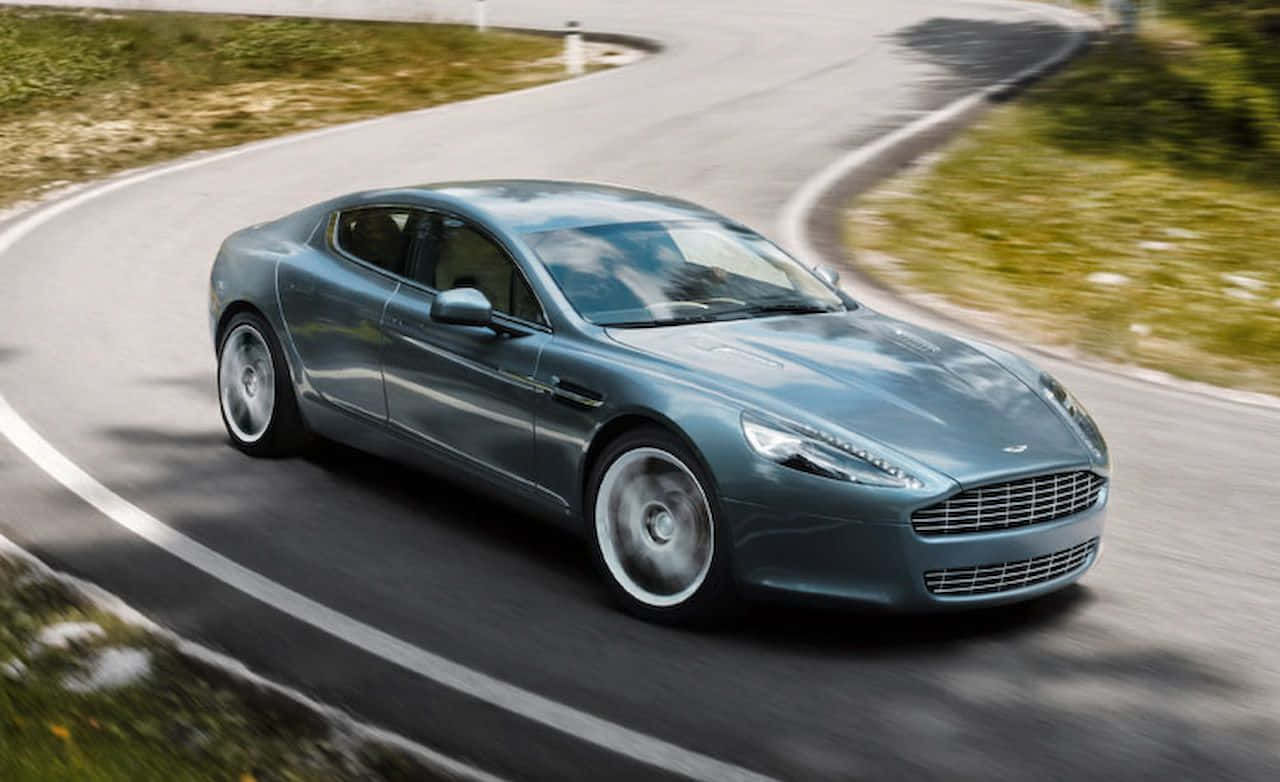 Aston Martin Rapide S - 성능과 럭셔리의 완벽한 조화 배경화면