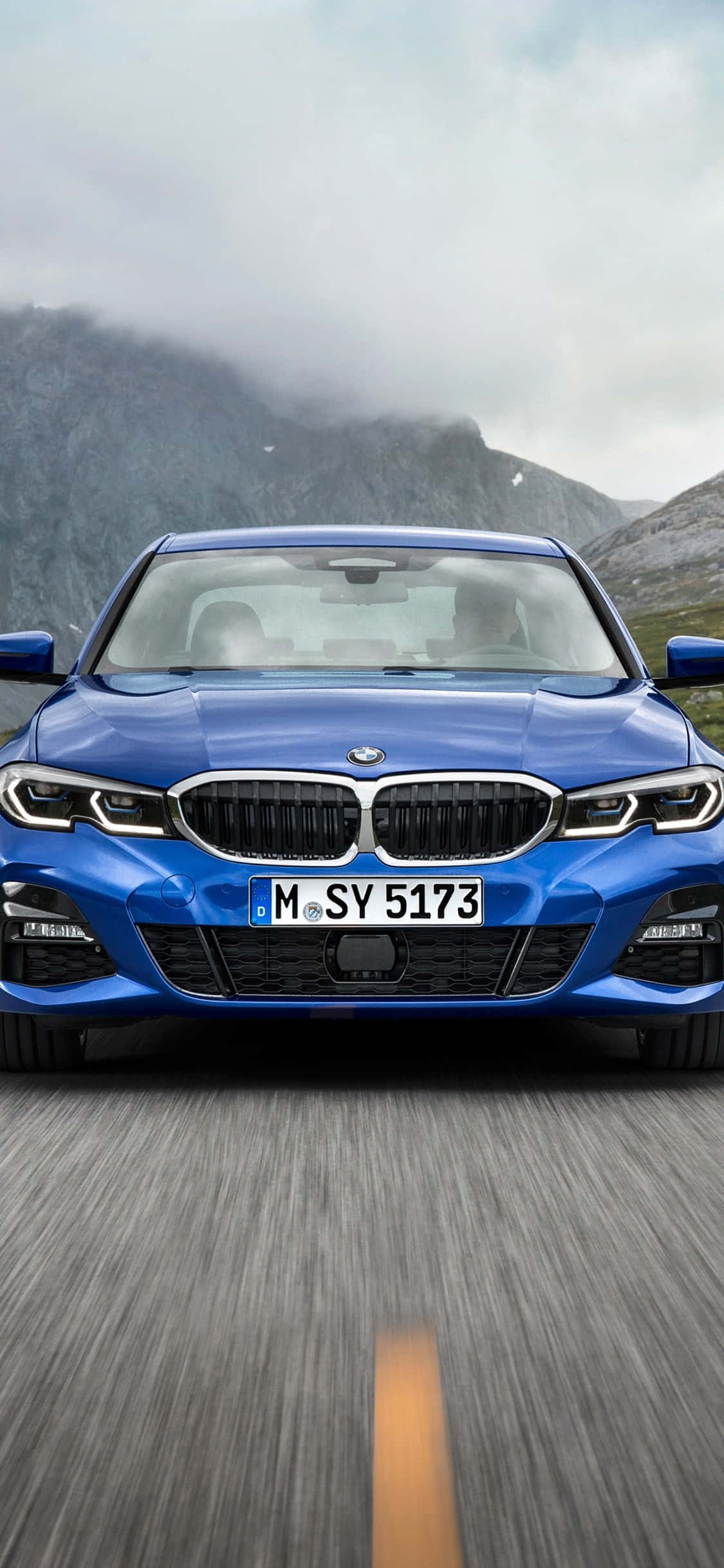 흰색 BMW X 시리즈와 iPhone X 배경화면