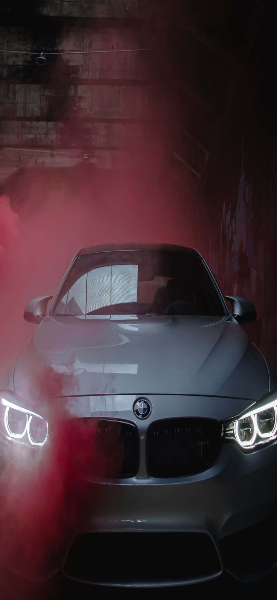 BMW와 아이폰X가 선사하는 궁극의 럭셔리를 경험하세요. 배경화면