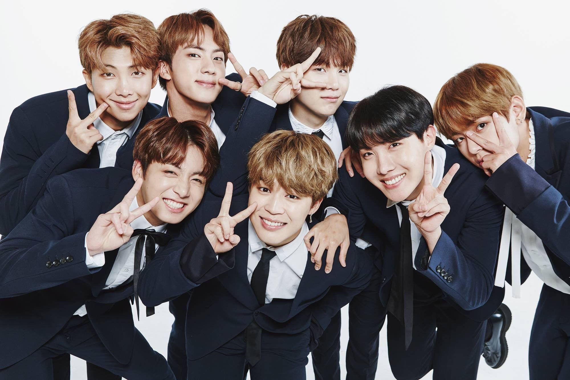피스 사인 쿨 BTS 노트북 배경화면
