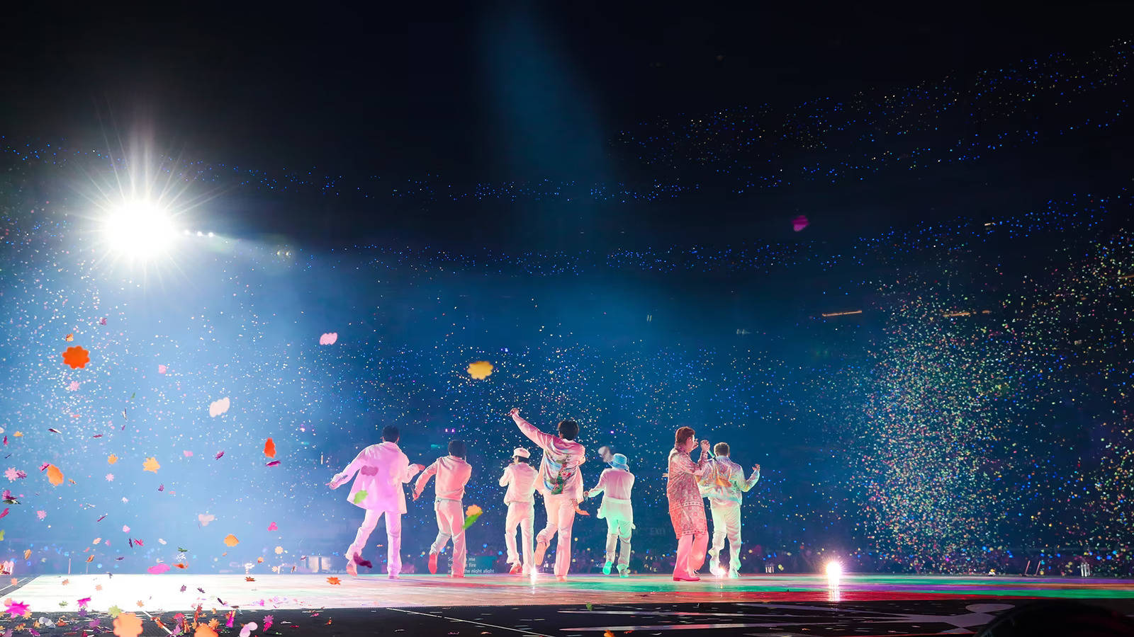 BTS 콘서트 다이너마이트 공연 배경화면