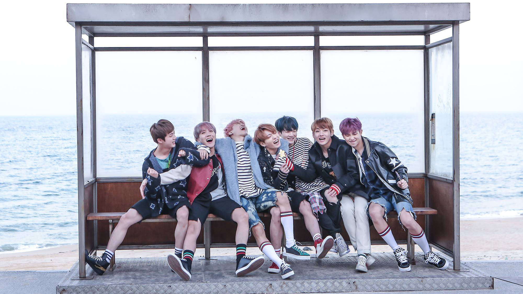 봄날 티저 쿨 BTS 노트북 배경화면
