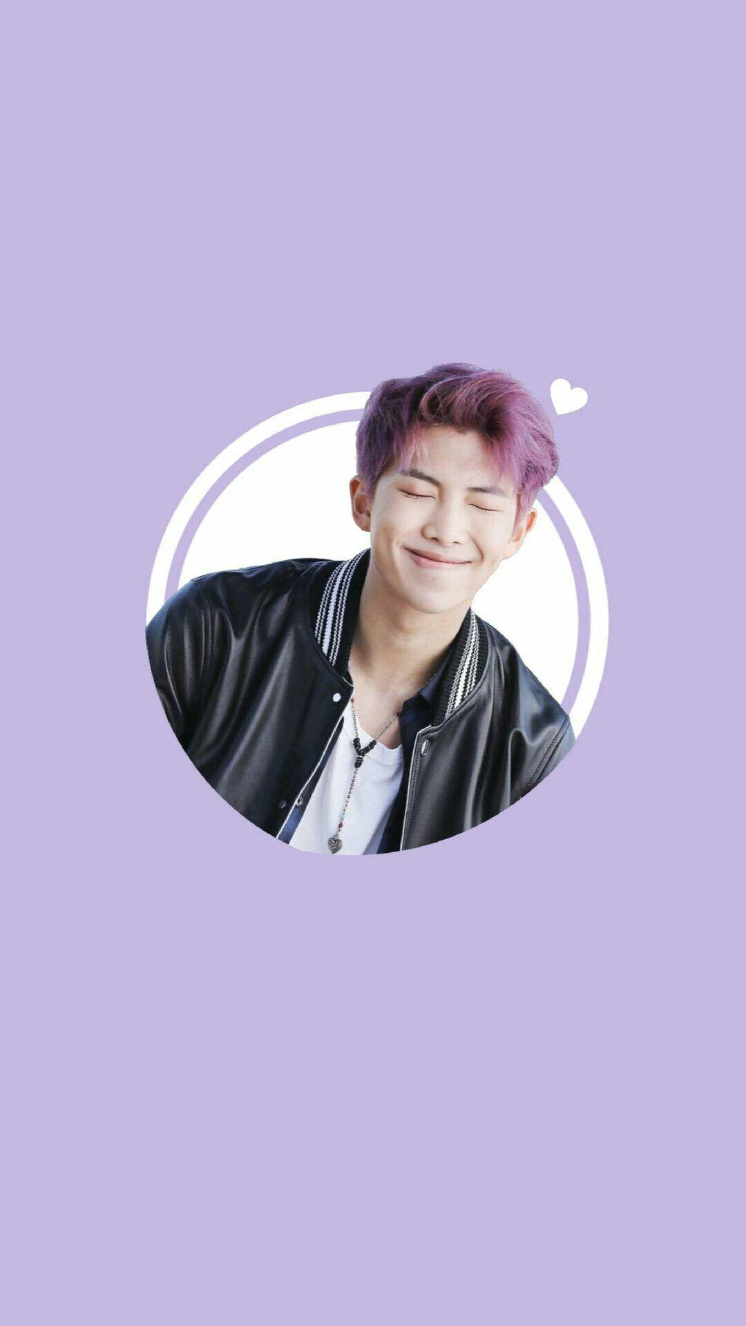 귀여운 BTS RM 원 속 보라색 배경 배경화면