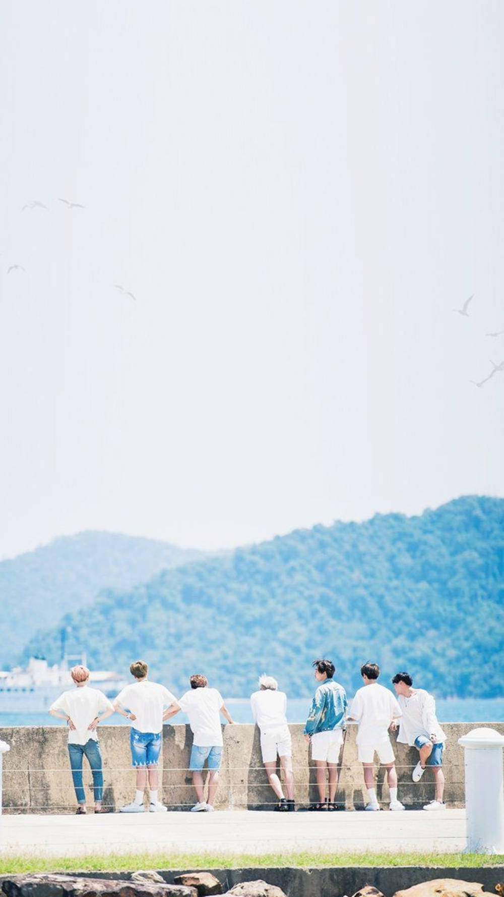 BTS 모든 멤버가 담긴 생생한 폰 테마 배경화면