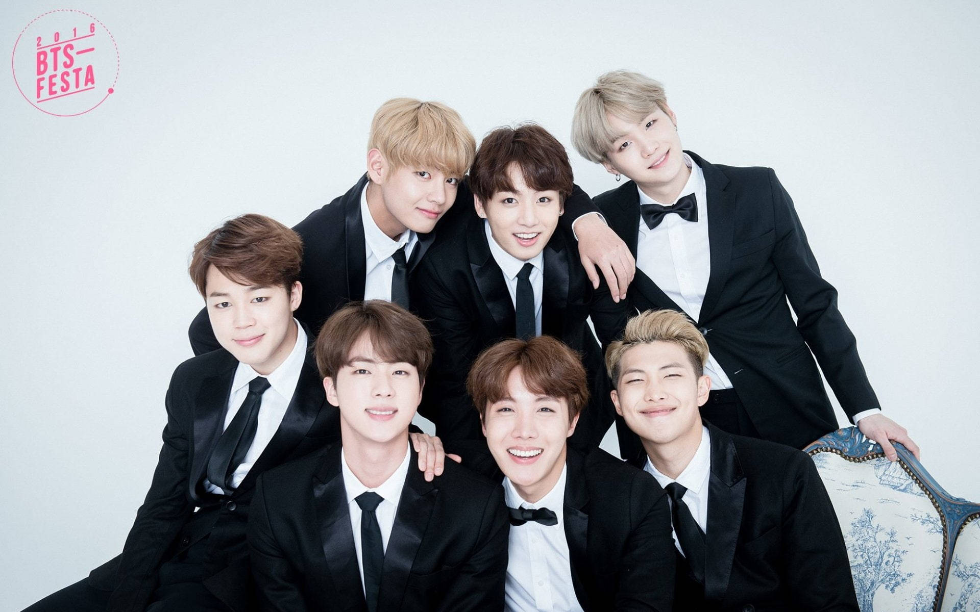 BTS 그룹 사진, 고급스러운 수트 차림 배경화면