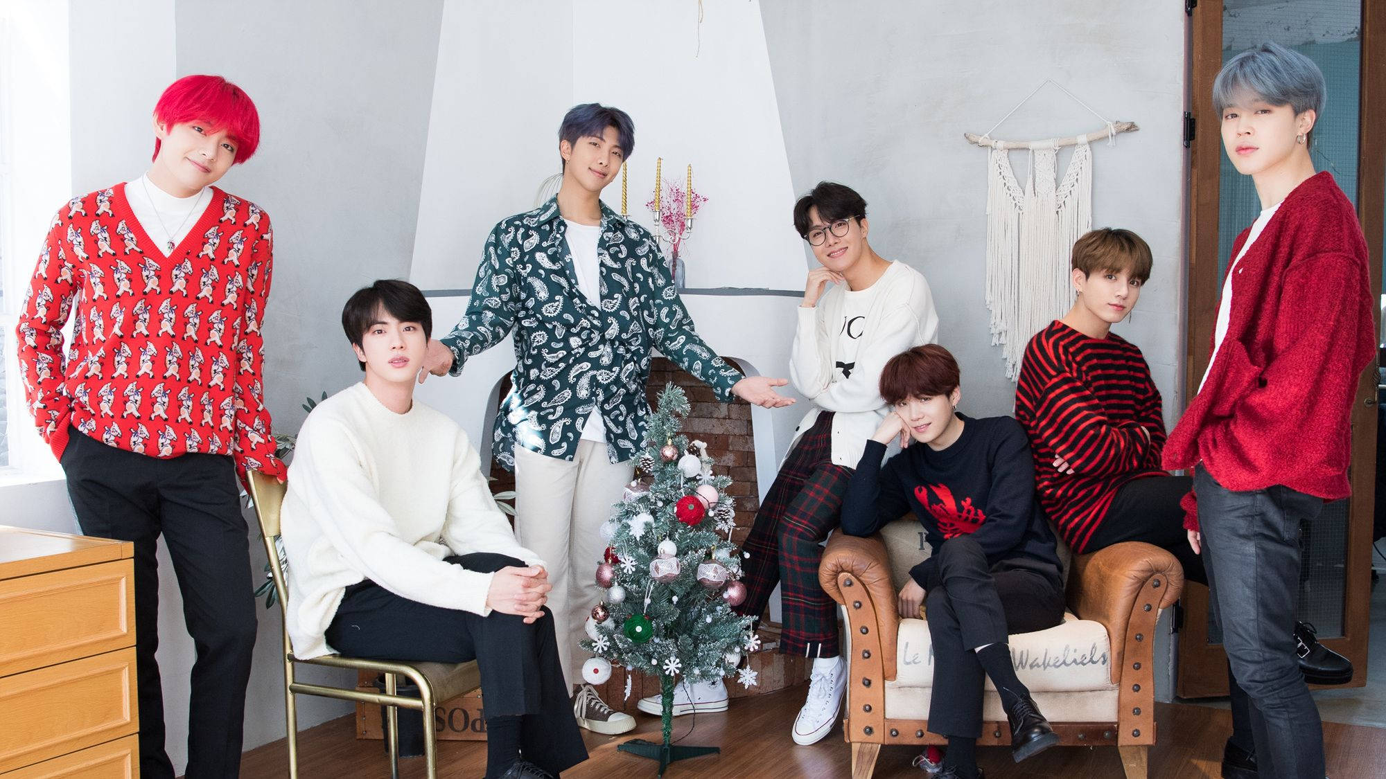 BTS 데스크탑 크리스마스 트리 배경화면