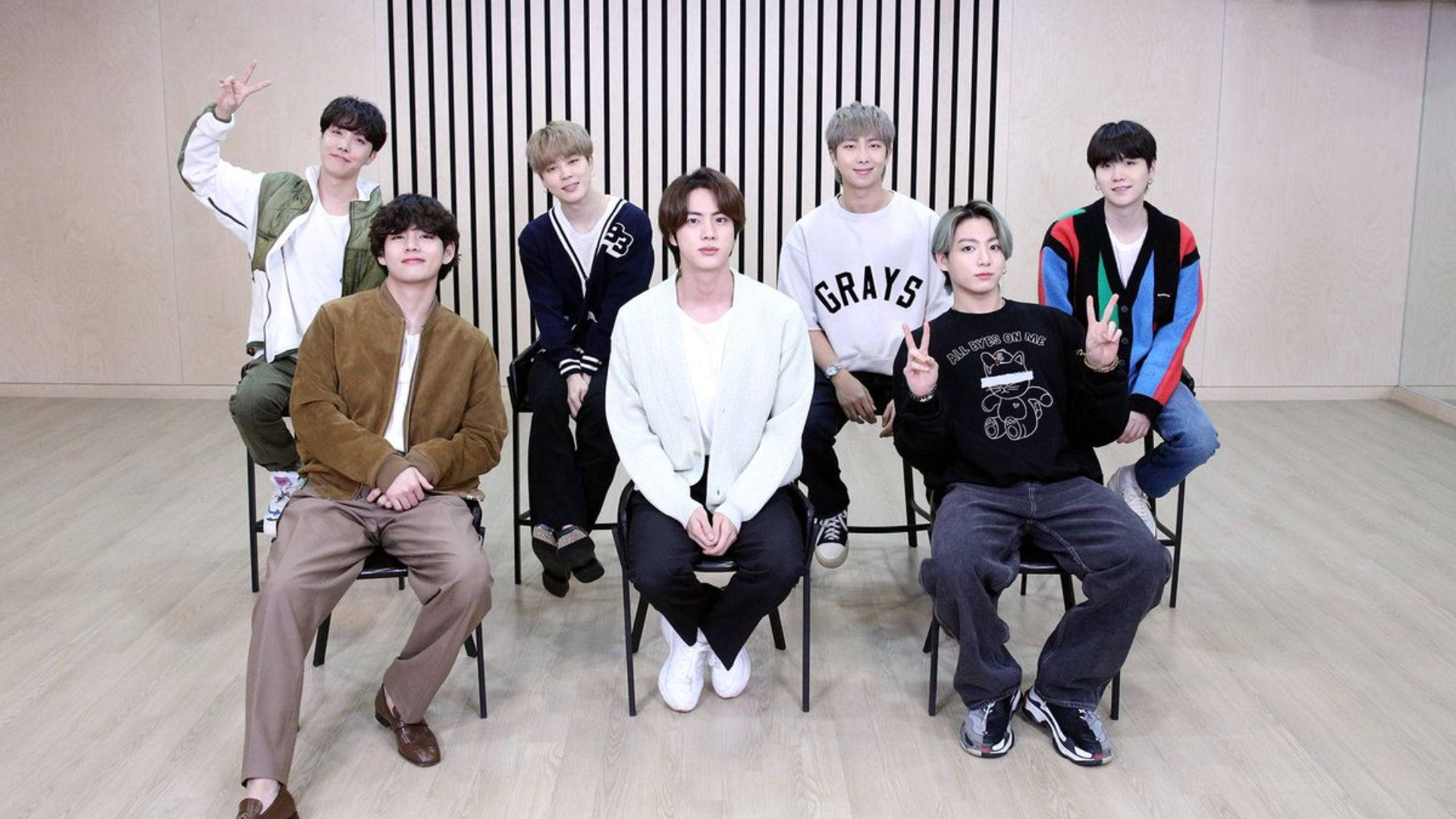 BTS 연습실 데스크탑 배경화면