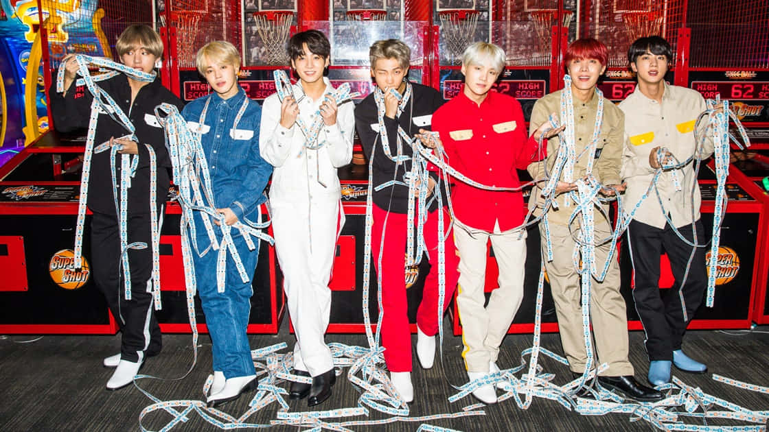 BTS 포토슛 아케이드 테마 배경화면