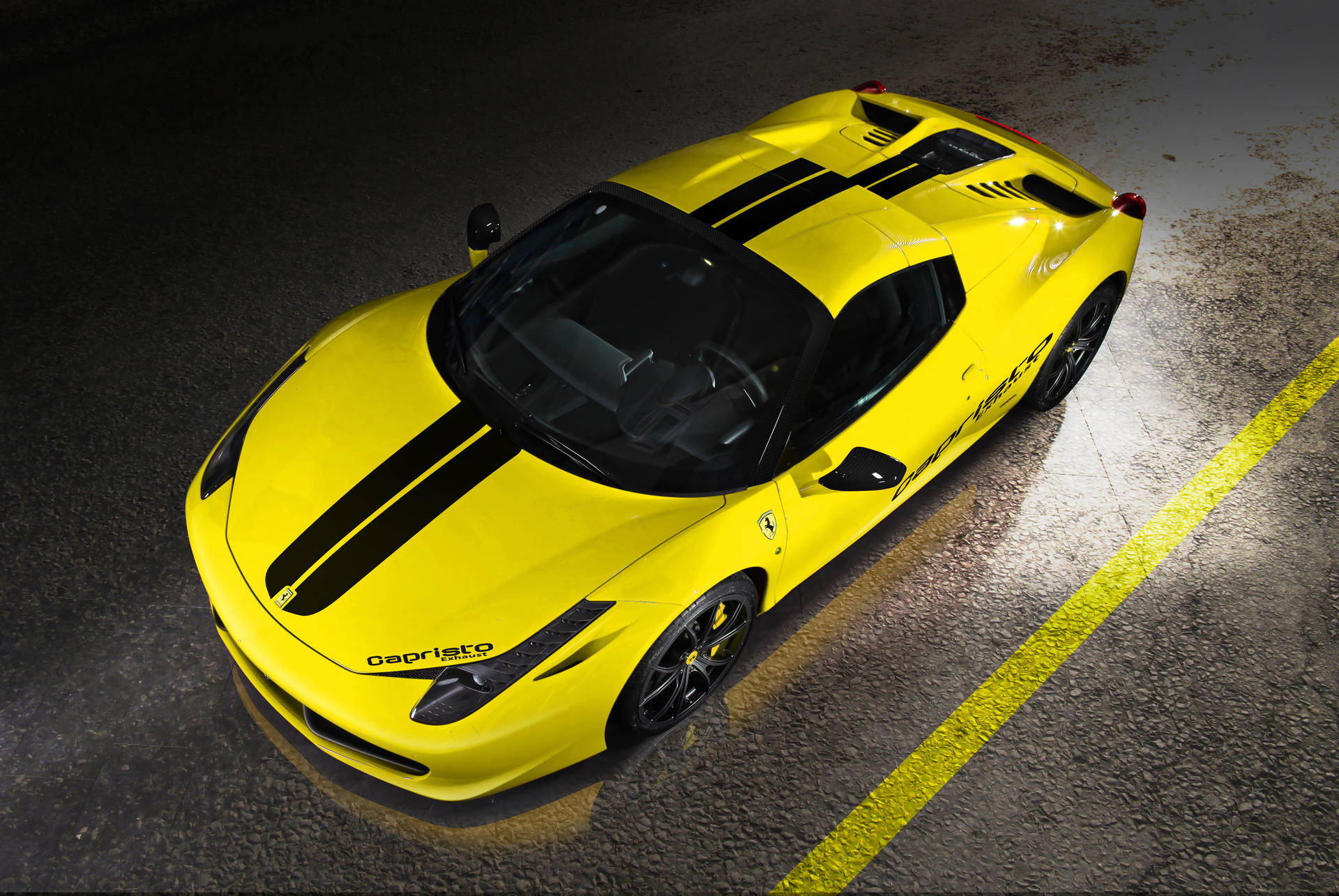 노란색 Ferrari 458 Spider 스포츠카 변형 배경화면