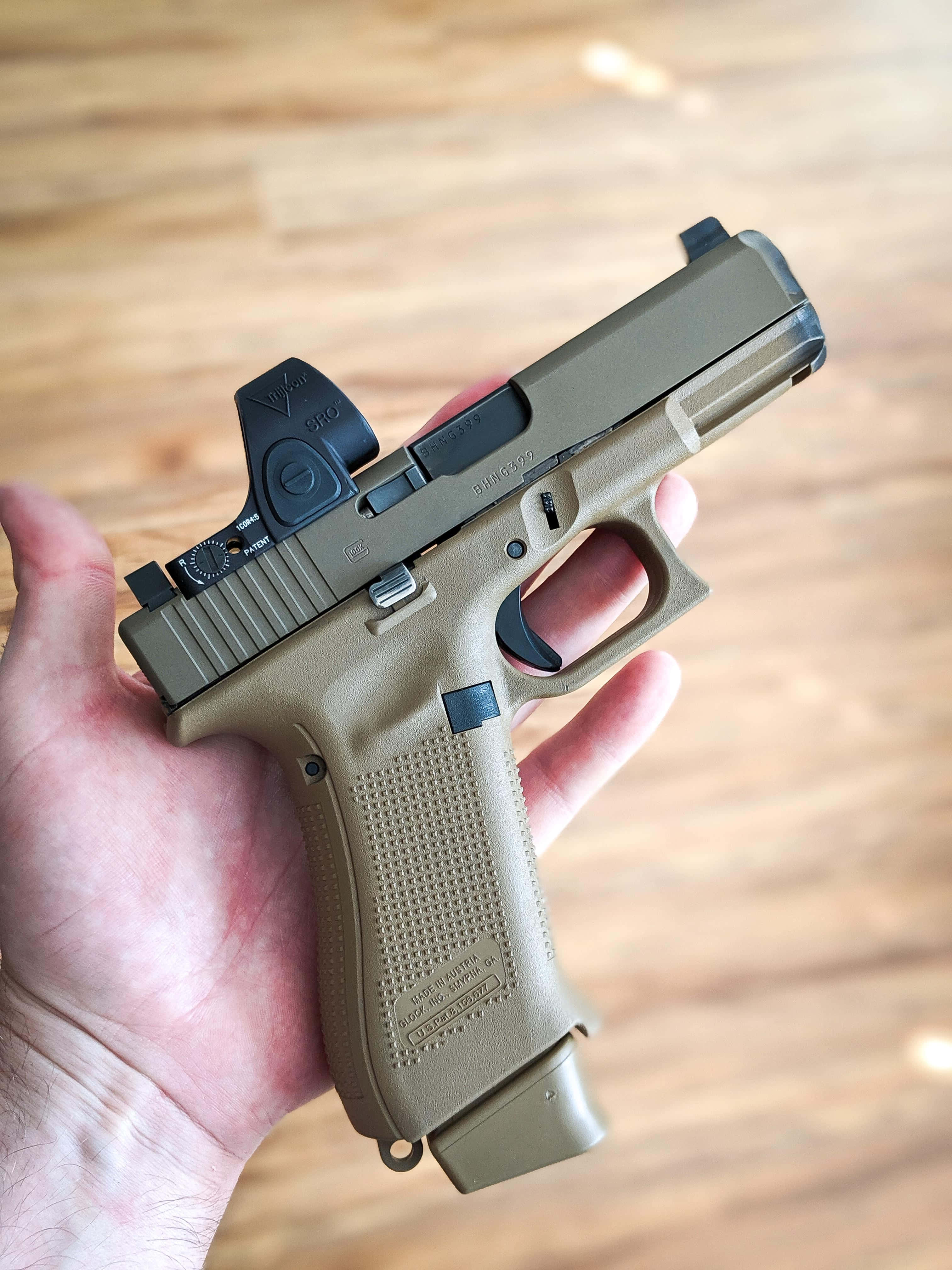 Glock 19 클로즈업 배경화면