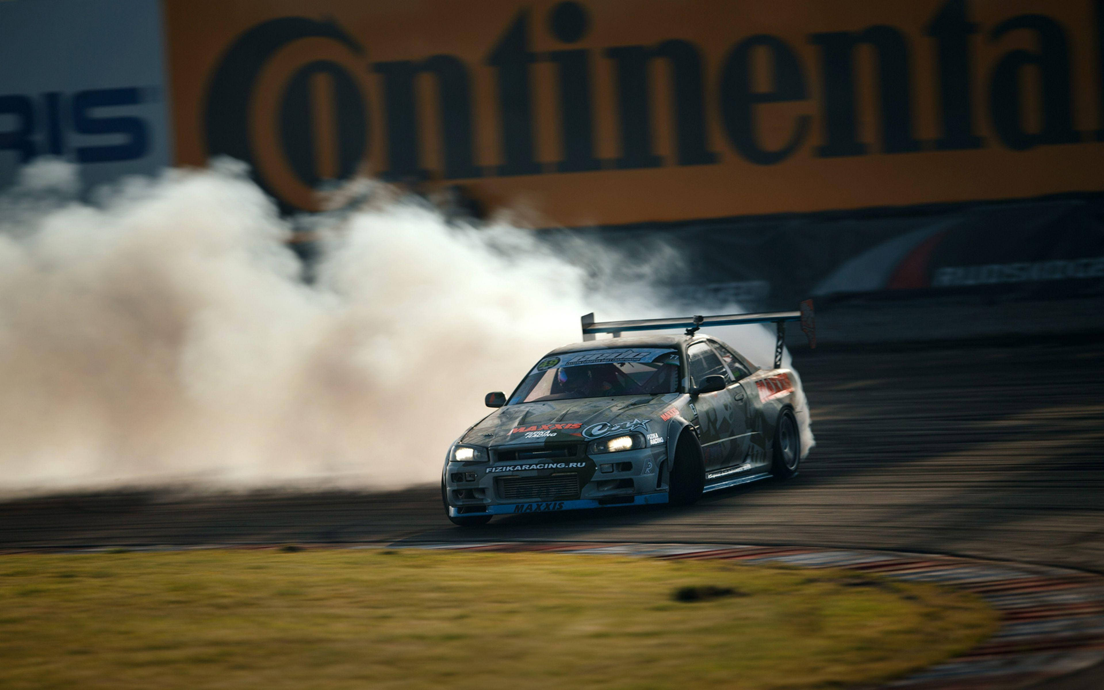 드리프트 카 닛산 스카이라인 GTR R34 배경화면
