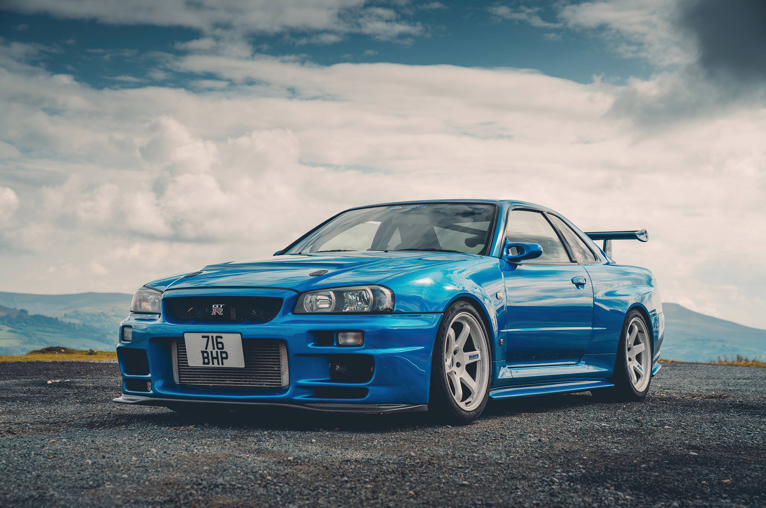 청록색 닛산 스카이라인 GTR R34 배경화면