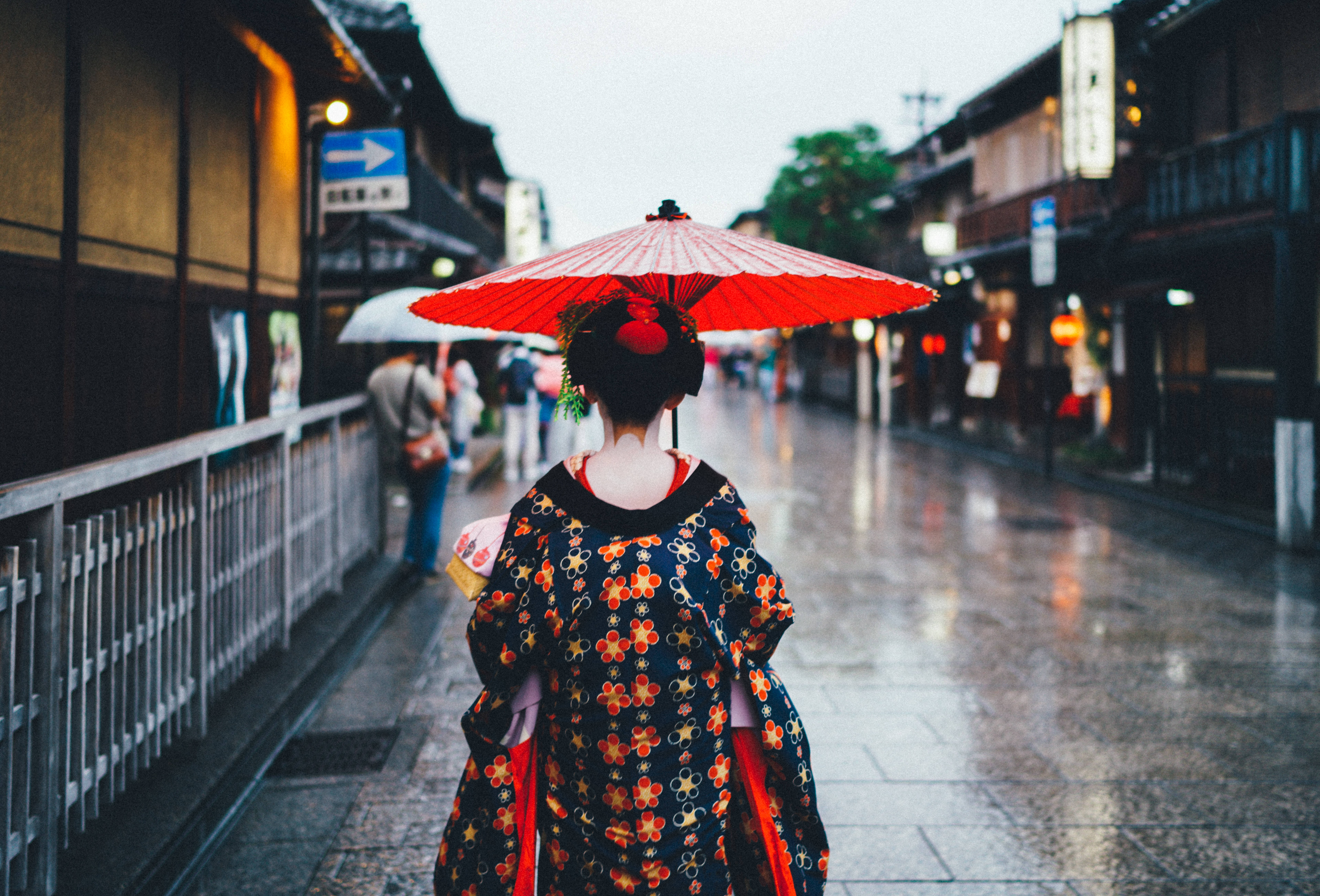 일본 HD 게이샤 빗속 배경화면