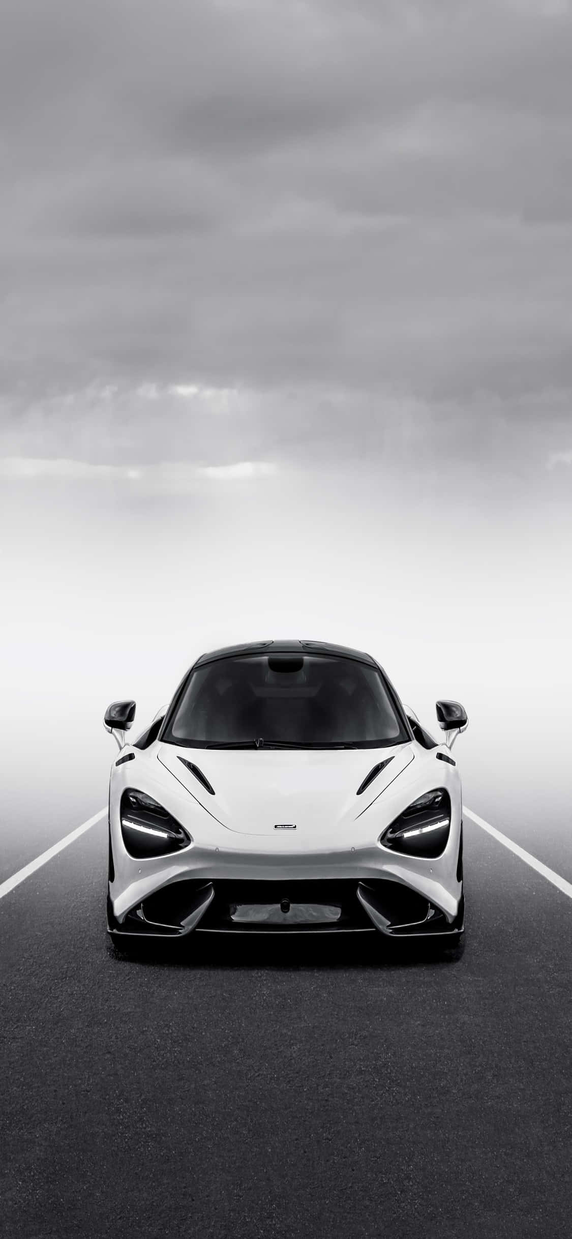 iPhone X 화이트 McLaren 720s 배경 배경화면