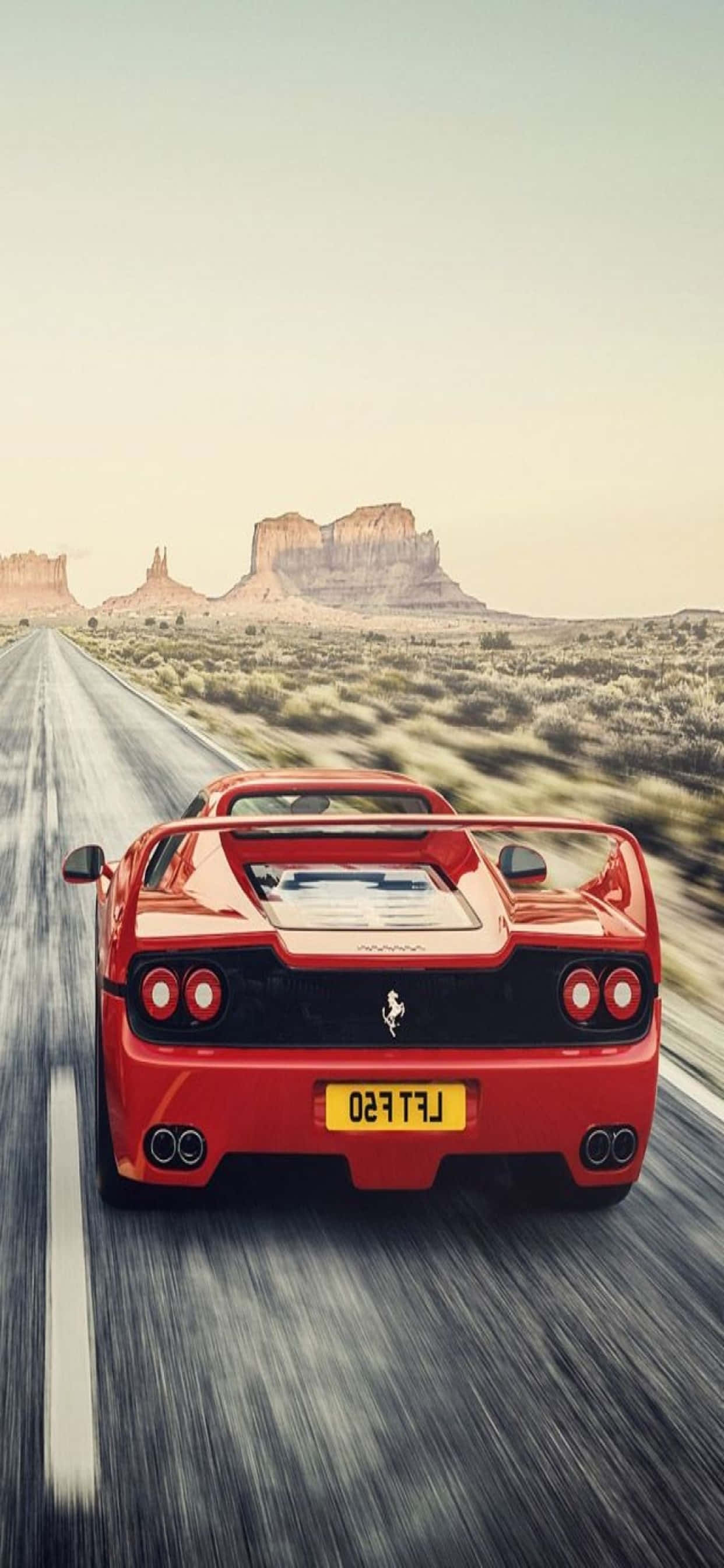 iPhone Xs Max Ferrari 배경화면 레드 Ferrari F50 도로 위에서 배경화면