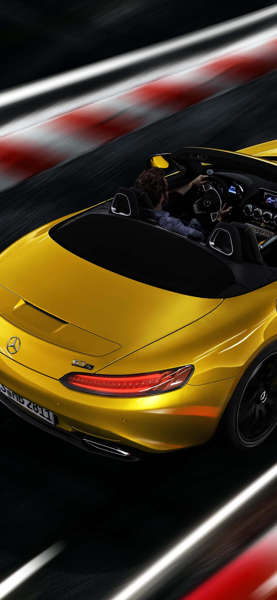 노란색 컨버터블 iPhone Xs Mercedes Amg 배경화면
