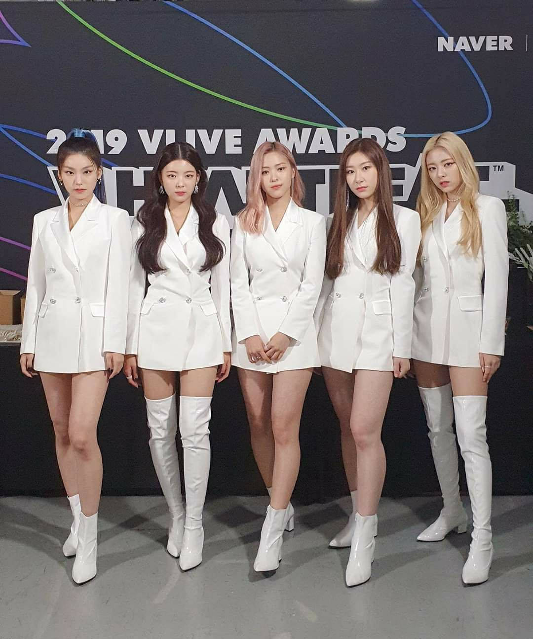 ITZY 브이라이브 어워드 2019 배경화면
