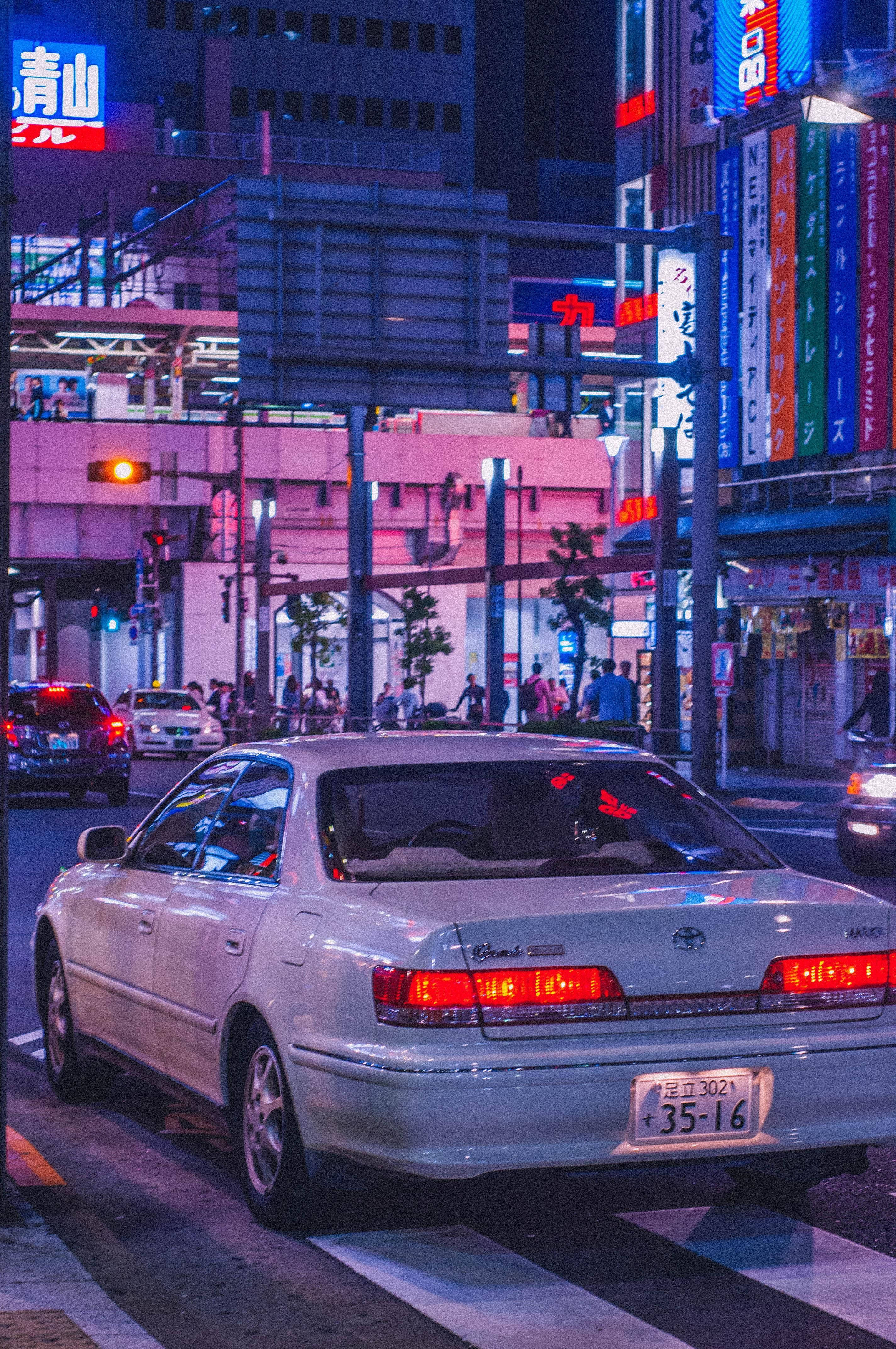 JDM 카가 있는 감성적인 야간 도시 배경화면