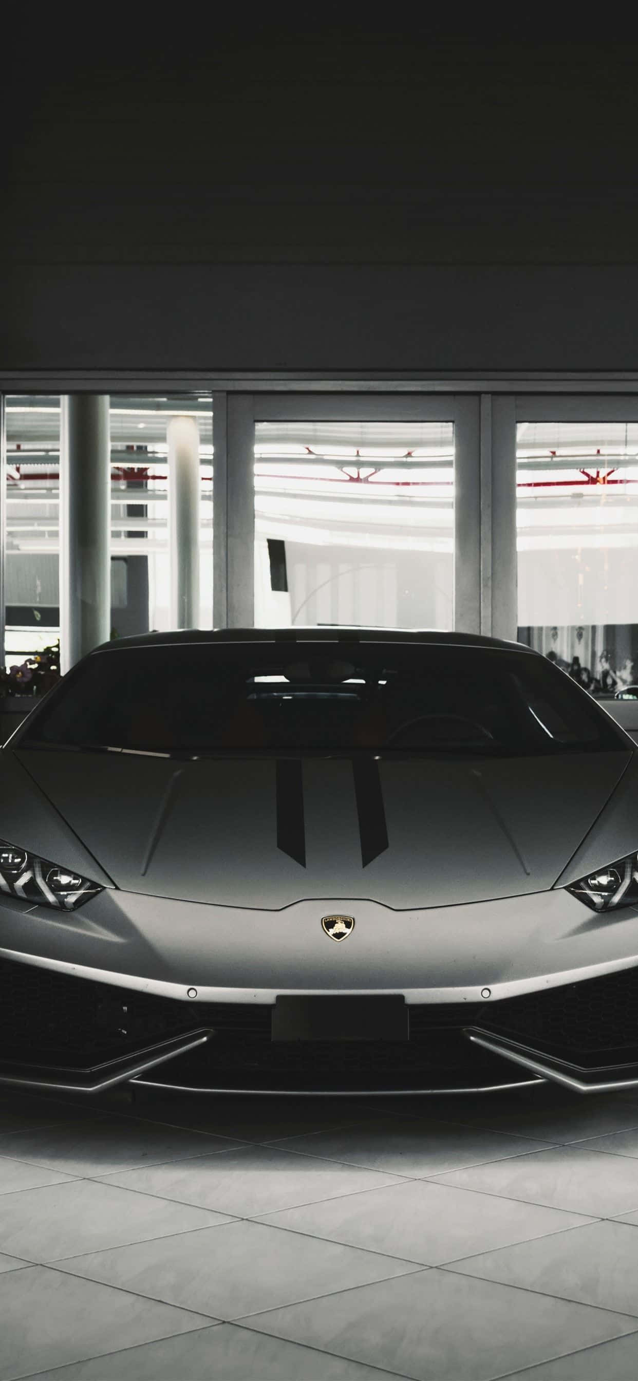 검정 Lamborghini iPhone 전면 뷰 배경화면