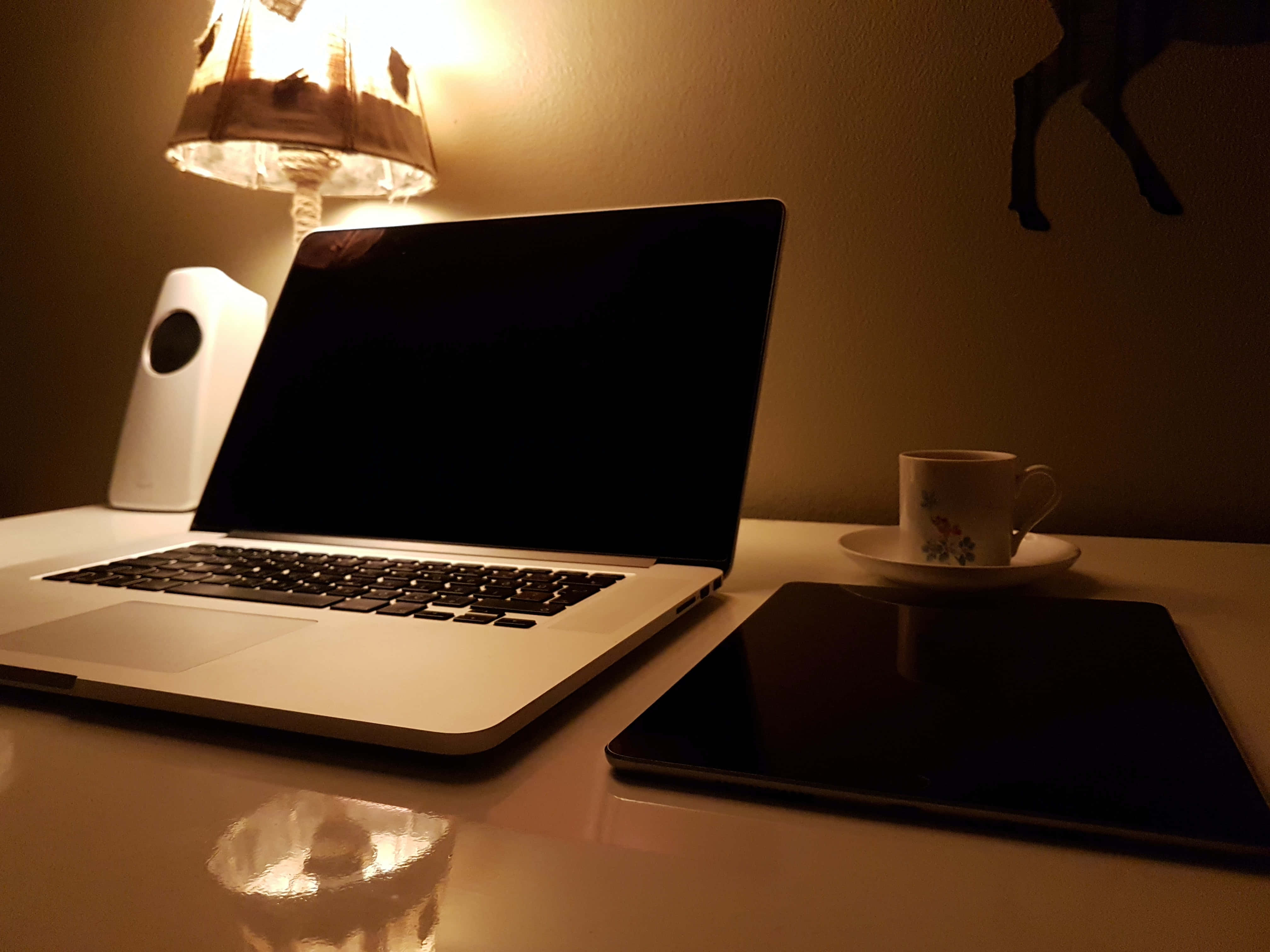 이 미적인 Macbook의 아름다움을 즐기세요 배경화면