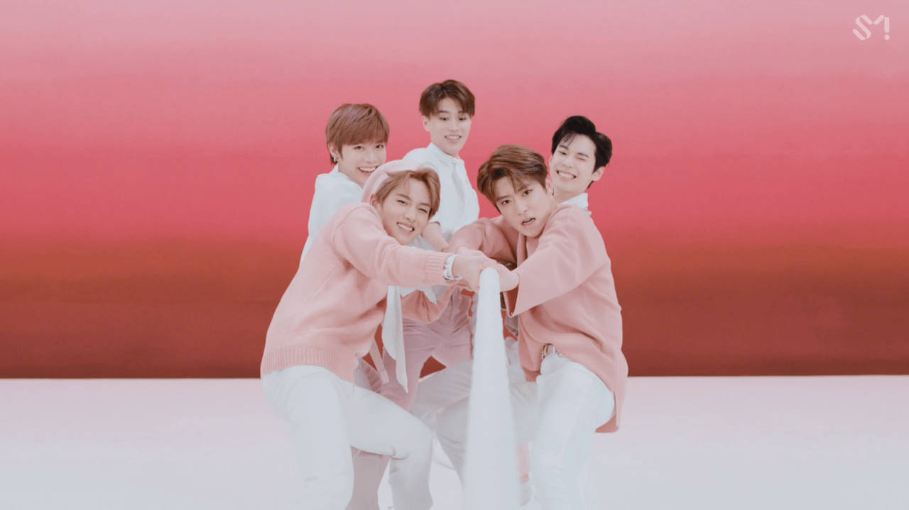 NCT Computer 직원들의 줄다리기 대회 배경화면