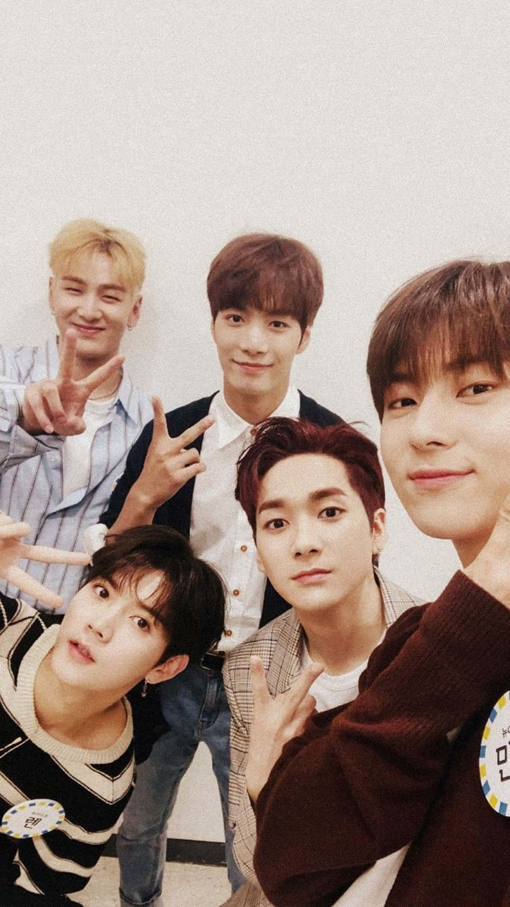 NU'EST - K-팝 음악의 강자 배경화면
