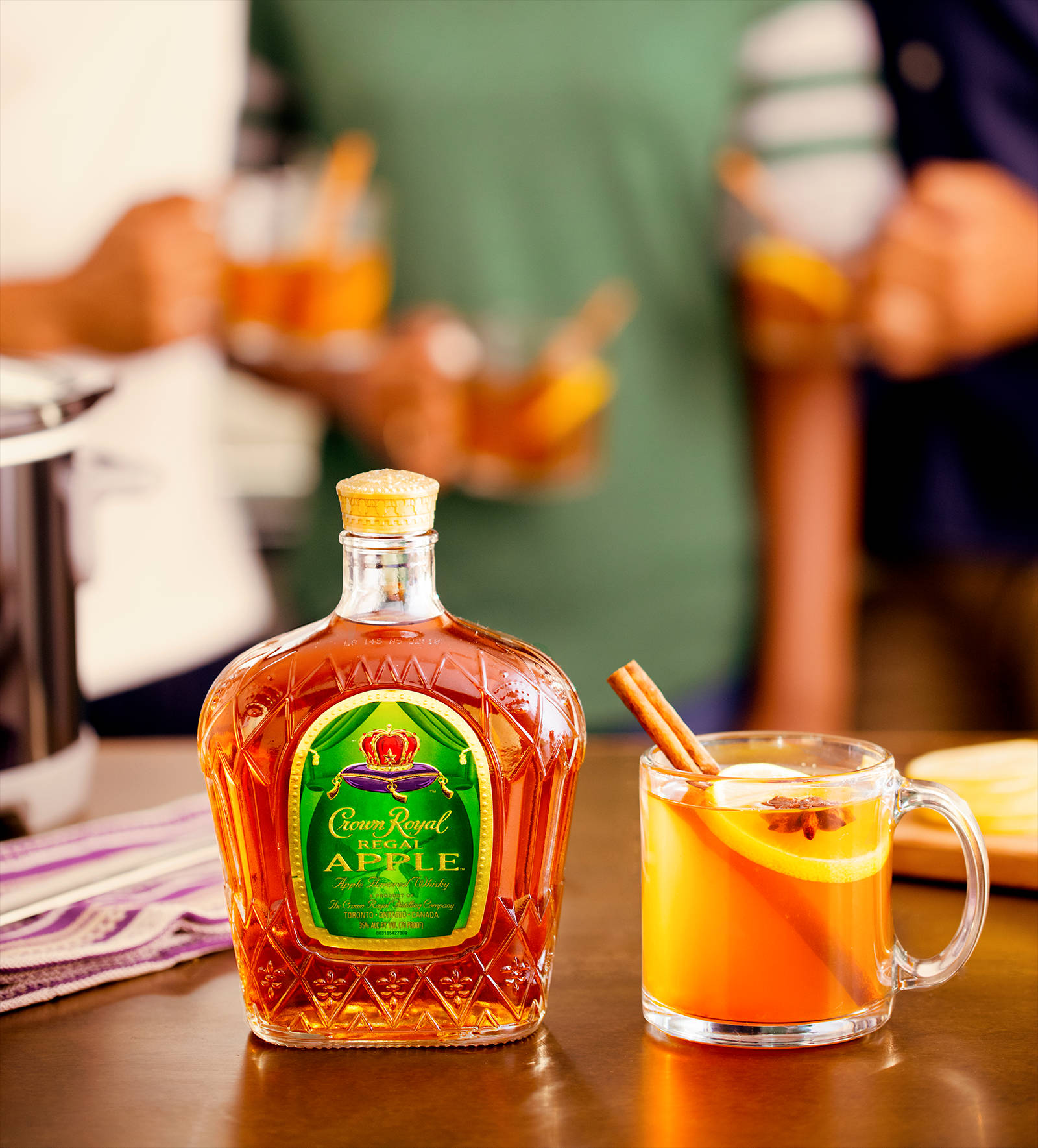 Regal Apple Whisky 배경화면