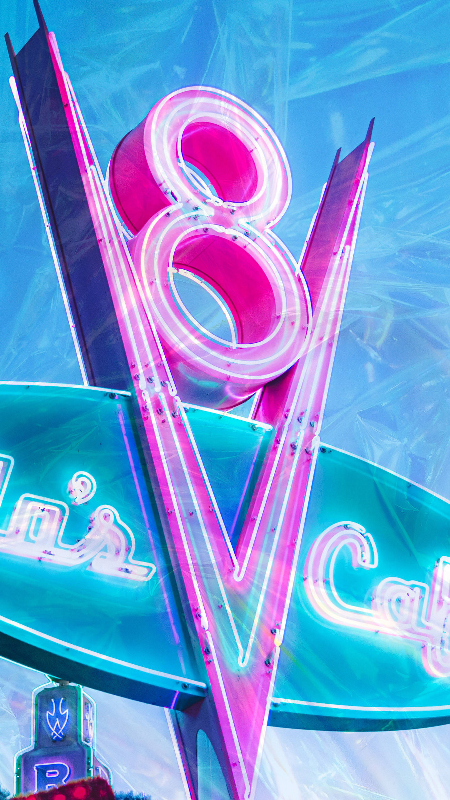 플로의 V8 카페 로고 디즈니랜드 배경화면