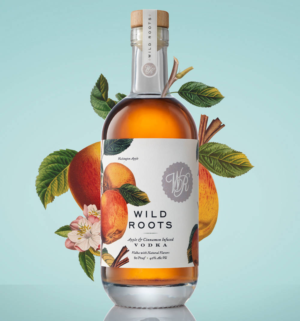 Wild Roots 라즈베리 인퓨즈드 보드카 파란 배경 배경화면