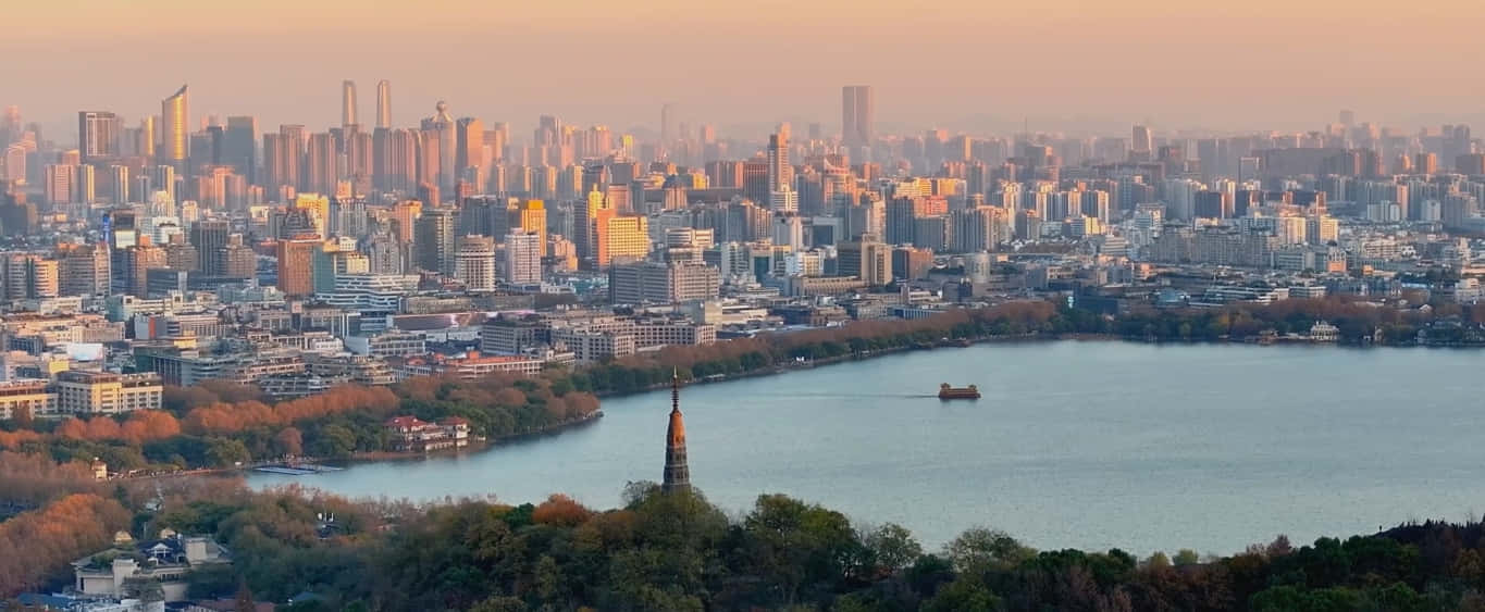 도시 경관, 파노라마, 스카이라인, 호수, 파고다, 석양, 골든 아워, 도시, 건축물, 평화로운, 따뜻한 빛, 경치 좋은, 여행