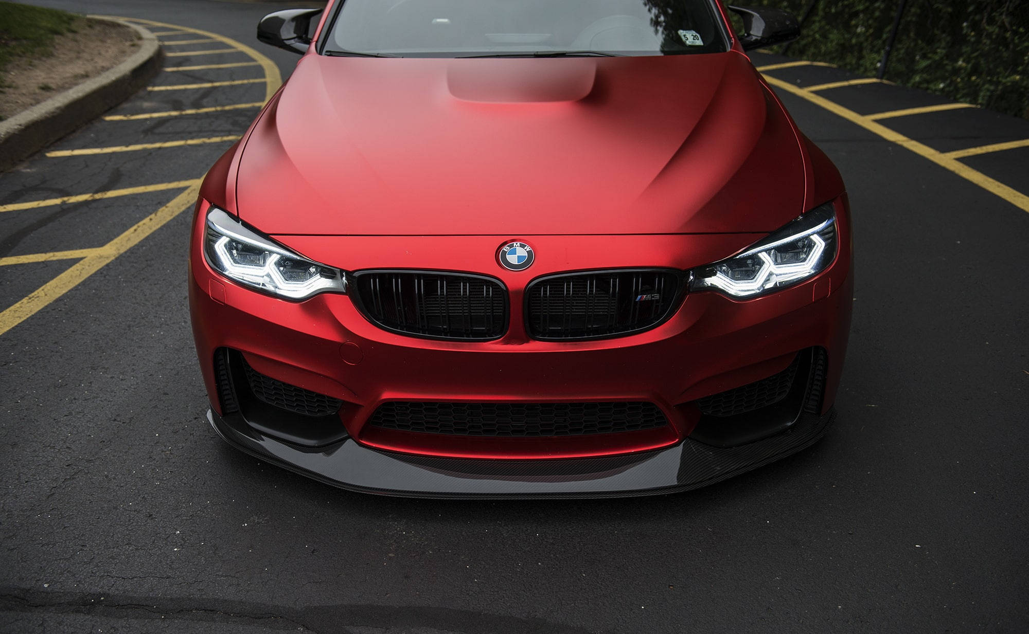 무광 레드 M3 BMW 노트북 배경화면