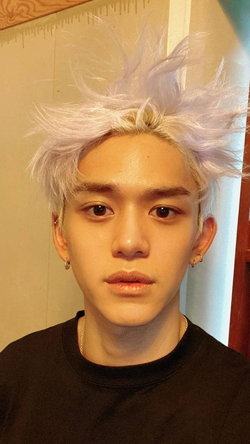백발 엔시티 루카스 배경화면