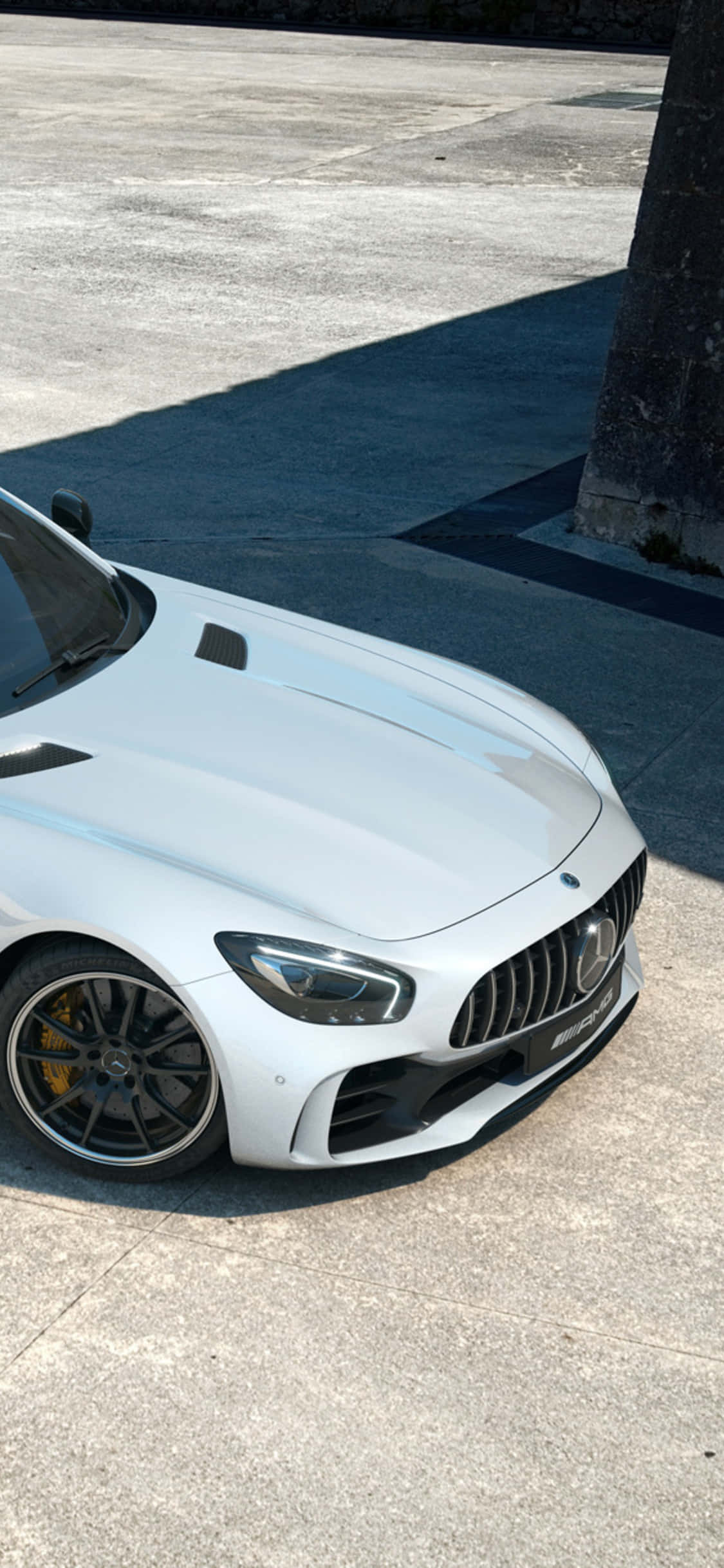 탑 프론트 뷰 화이트 iPhone Xs 메르세데스 AMG 배경 배경화면
