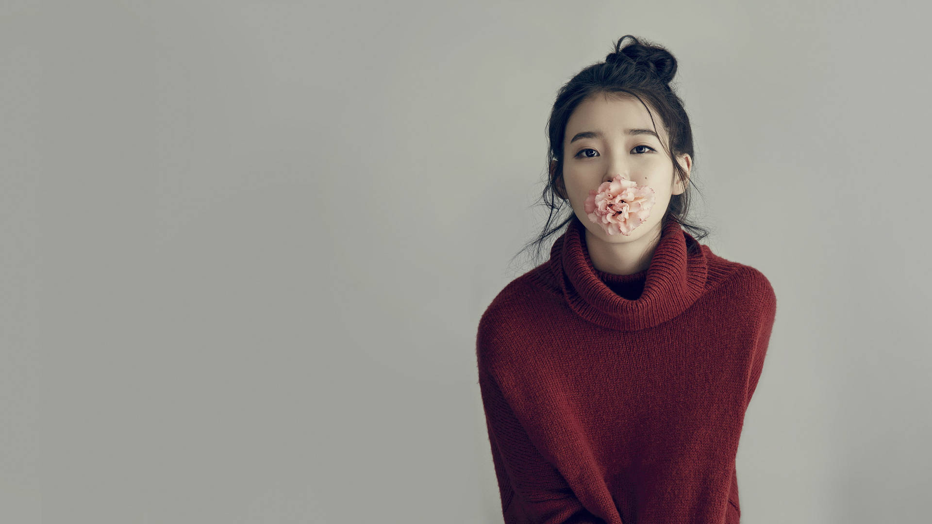 한국 여가수 아이유 앨범 커버 — Kpop GIF 배경화면