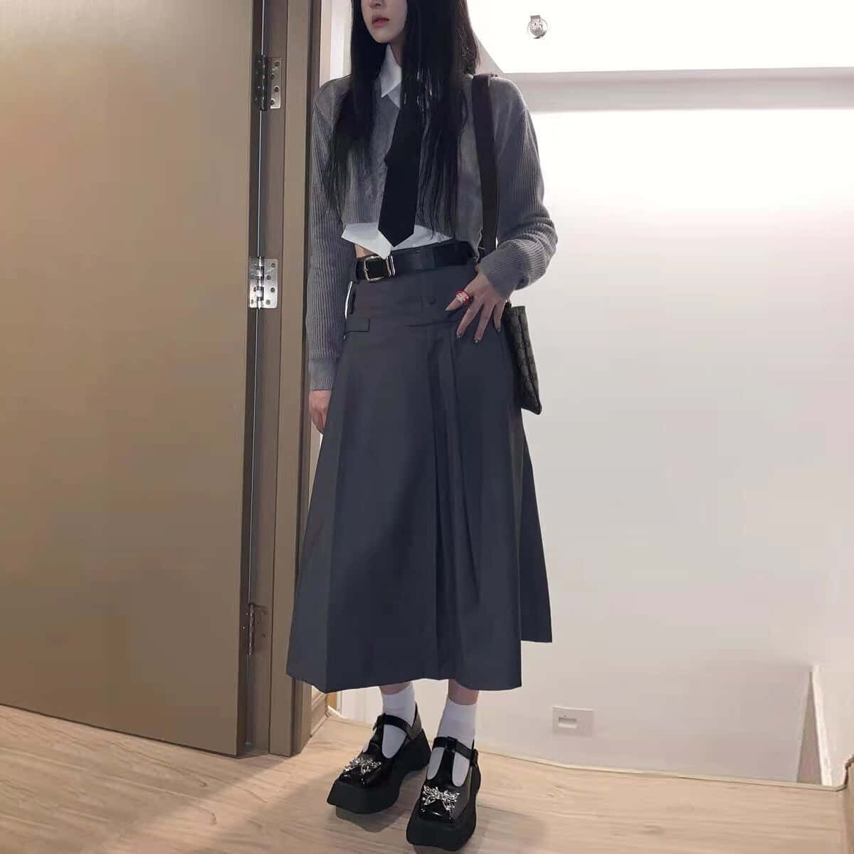 "회색 미학의 아름다움은 그 단순함에서 찾을 수 있습니다." 배경화면