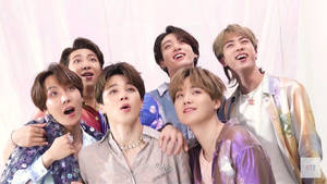 BTS 2020 표정 — Bts 로고 배경화면
