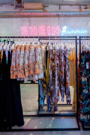 Shein 여름 컬렉션 — 샤오미 패드 9 프로 맥스 배경화면