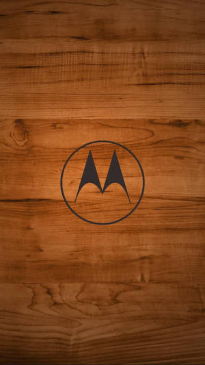 Wooden Motorola Logo — 모토로라 배경화면