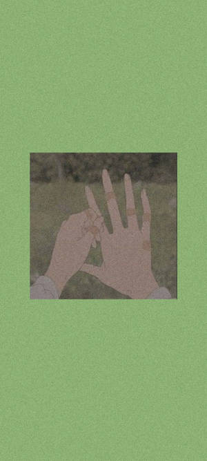그린 애니메이션 미학 — POCO M7 배경화면