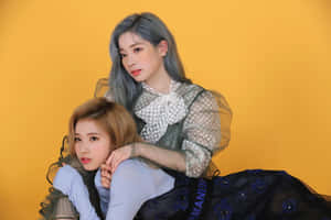 눈부신 트와이스 단체 사진 고화질 — 트와이스 배경화면