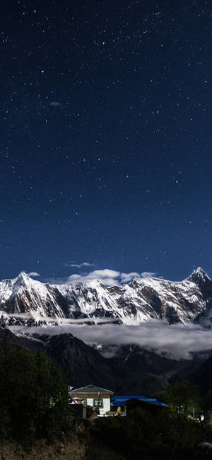 밤 산 — 갤럭시 A07s 배경화면