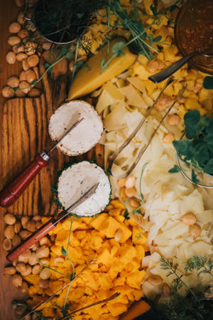 맛있는 치즈 플래터 배경화면 — 2:3 배경화면