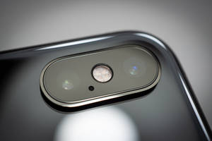스페이스 그레이 iPhone Xs 배경화면 — 아이폰 XS 배경화면