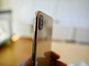 골드 iPhone Xs 배경화면 — 아이폰 XS 배경화면