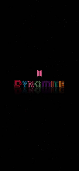 심플 블랙 BTS 다이너마이트 로고 — 아이폰 15 배경화면