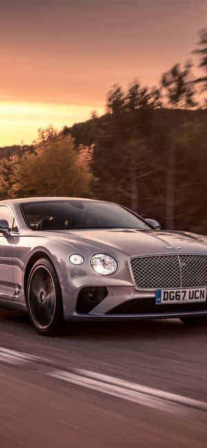 아이폰 Xs Max Bentley 배경 — Honor Play11 배경화면
