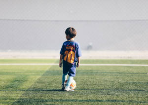어린 축구 팬 리오넬 메시 저지 데스크탑 배경화면